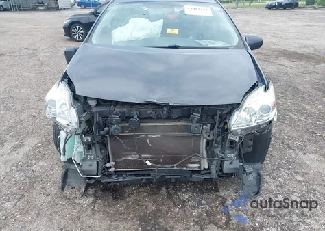 2015 Toyota Prius Two z USA, uszkodzony, nr VIN JTDKN3DU7F0468874